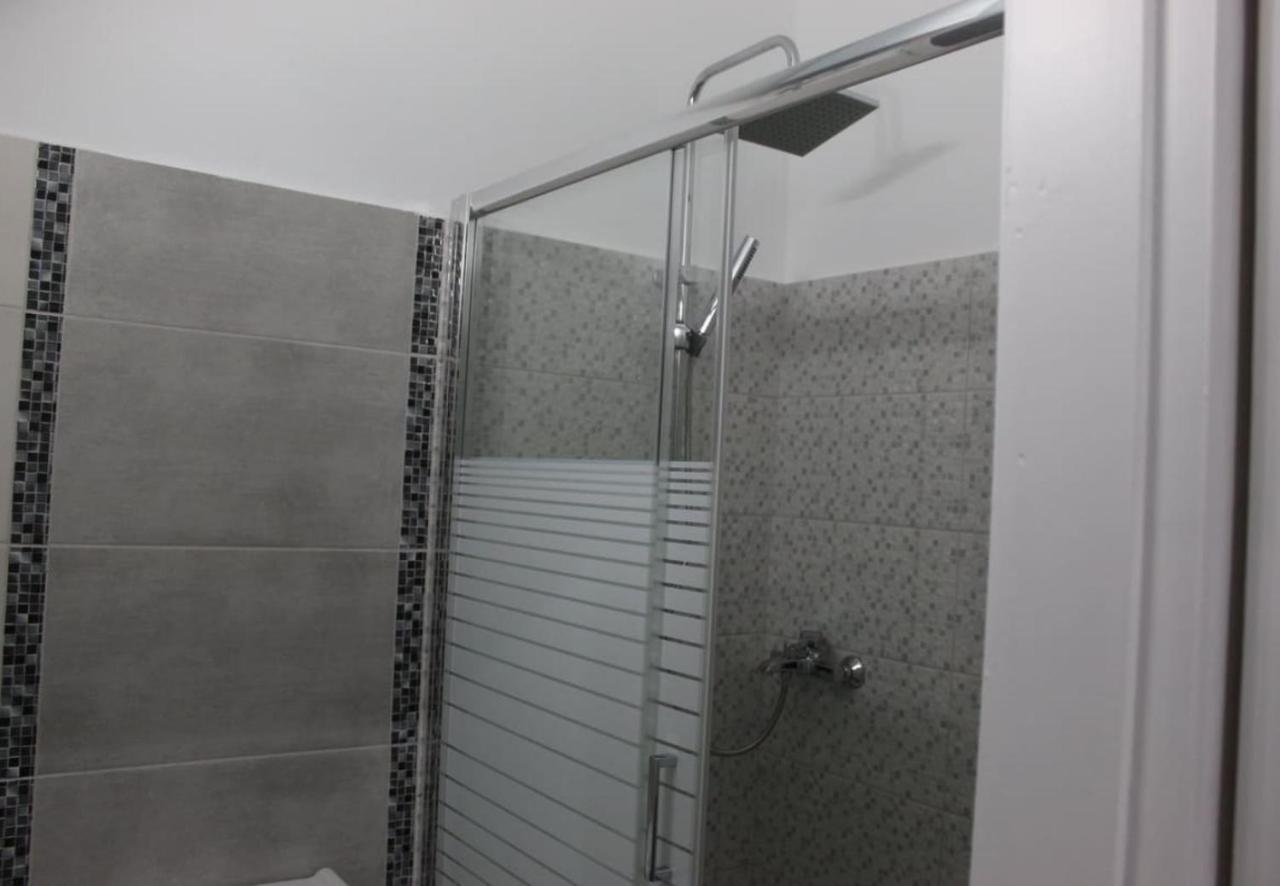 Zoe Apartments Толон Экстерьер фото