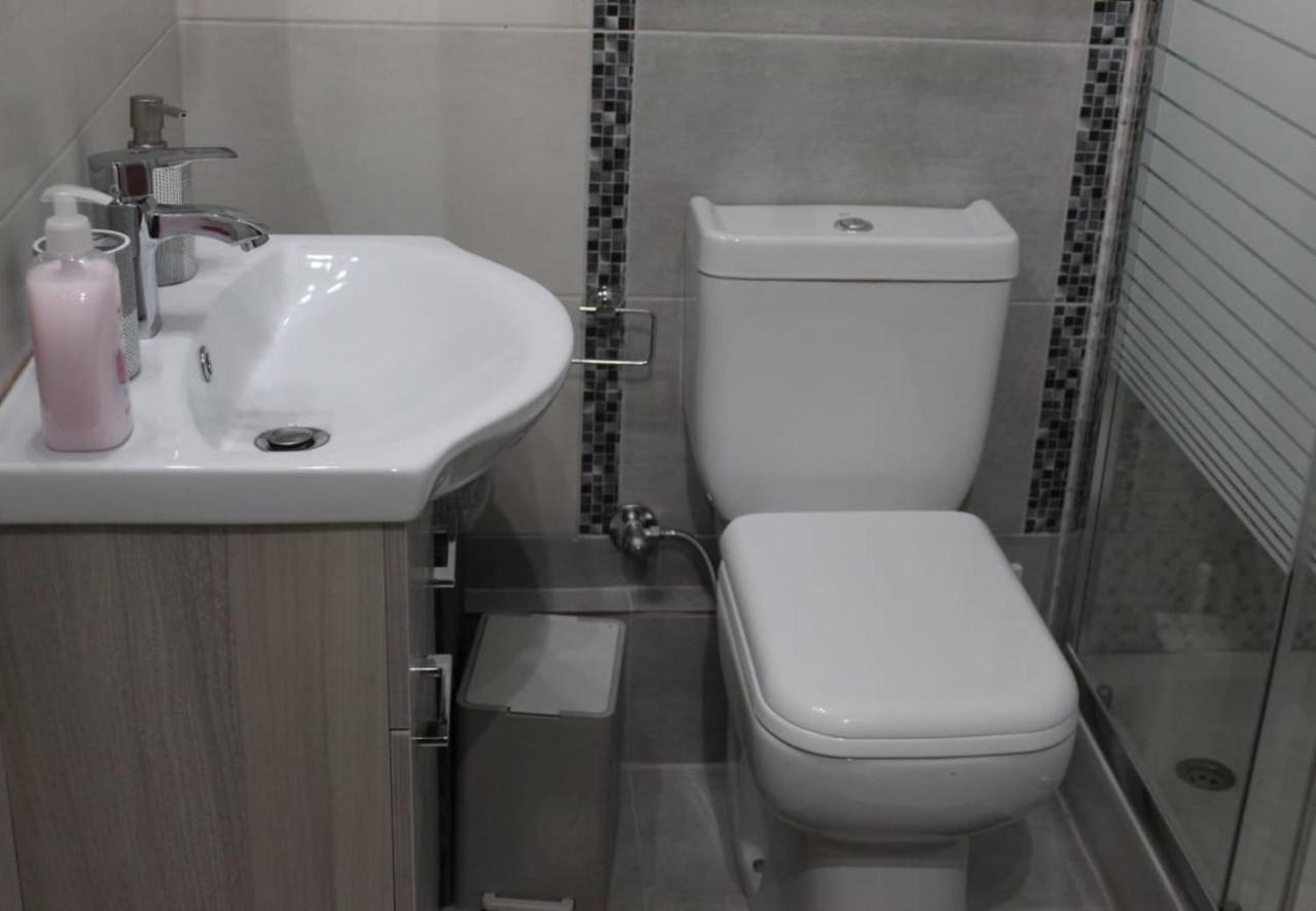 Zoe Apartments Толон Экстерьер фото