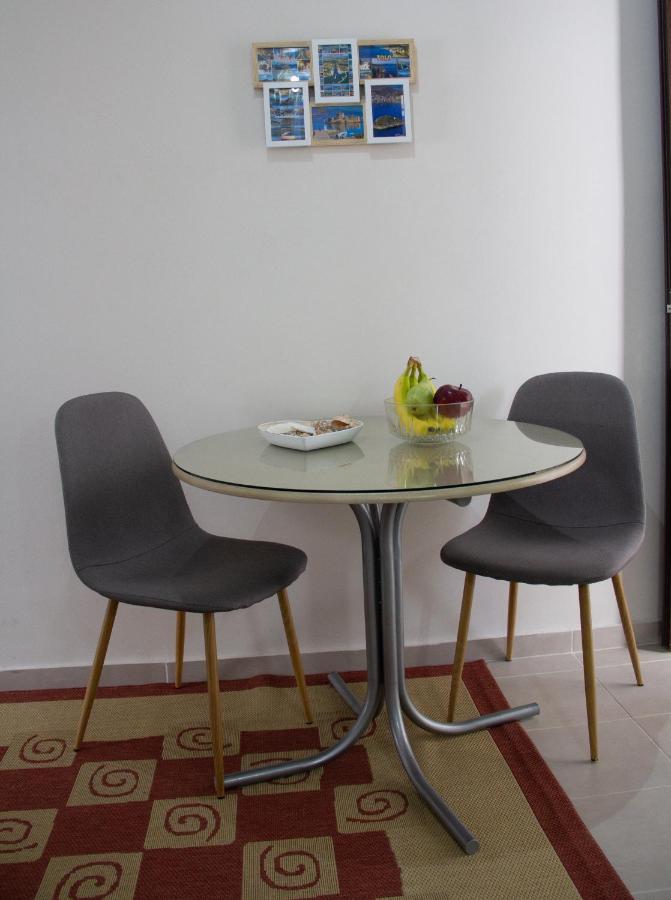 Zoe Apartments Толон Экстерьер фото